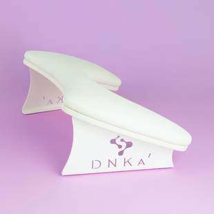 DNKA&rsquo; Anatomical Armrest for Manicure WHITE Podp&oacute;rka pod dłonie do manicure BIAŁA